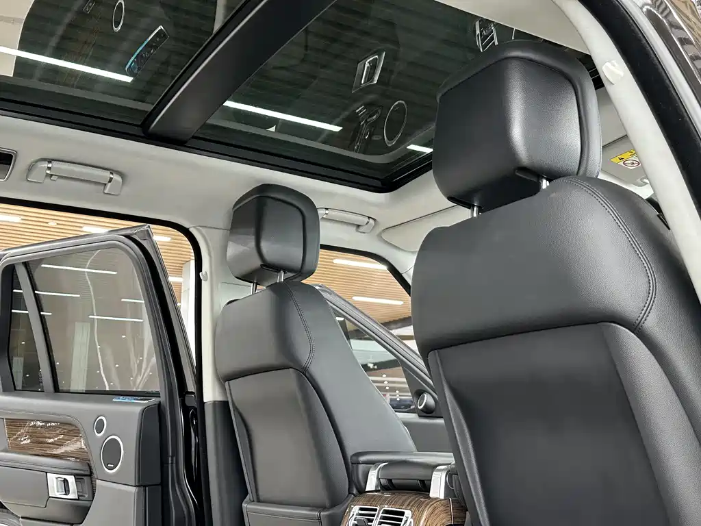 Land Rover Range Rover 2019 — фото 8