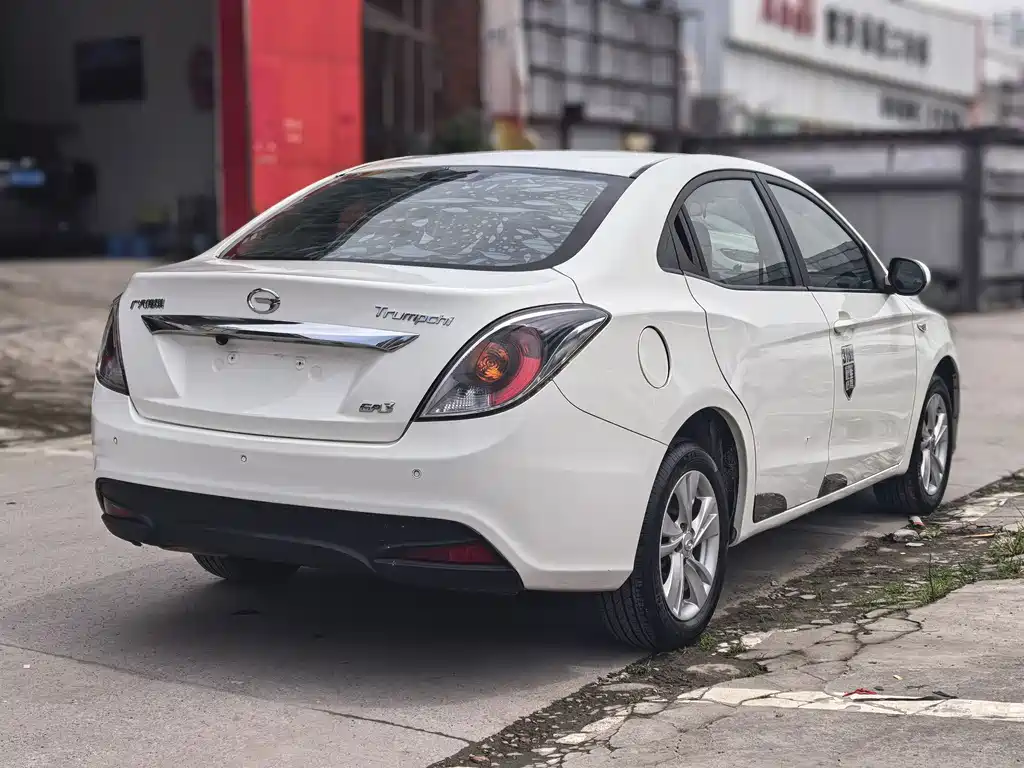 GAC Motor Trumpchi GA3 2014 — фото 17