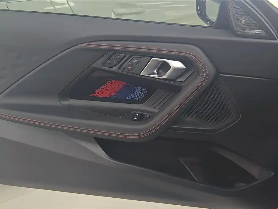 BMW M240i 2025