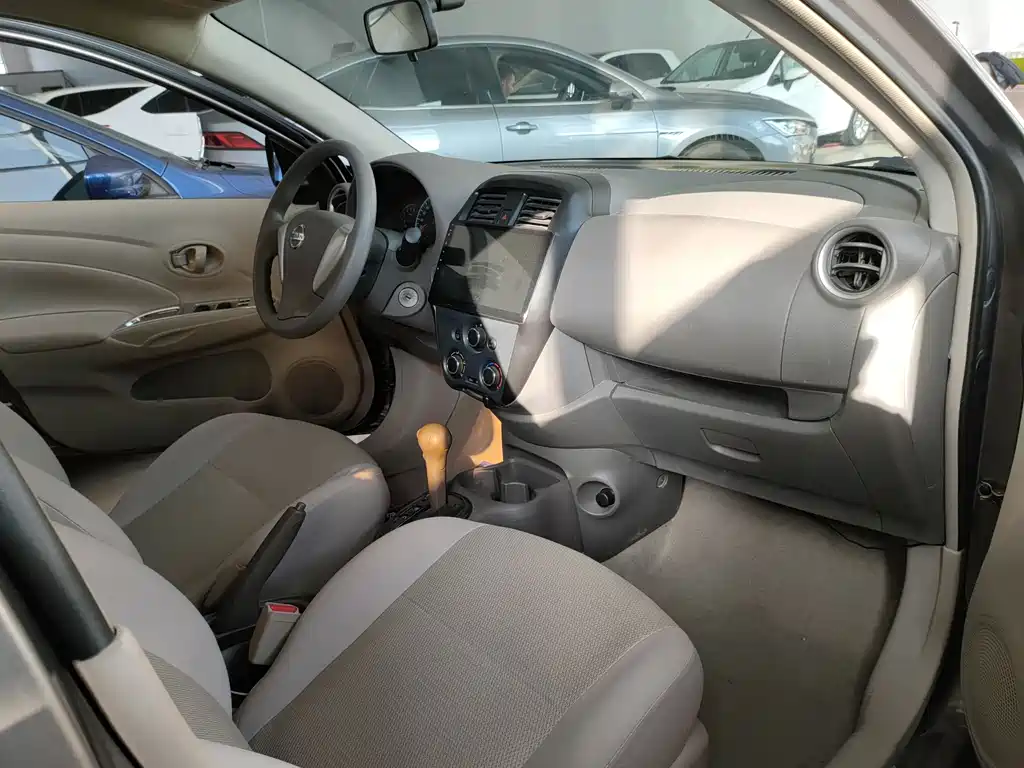 Nissan Sunny 2019