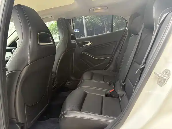 Mercedes-Benz GLA 2016