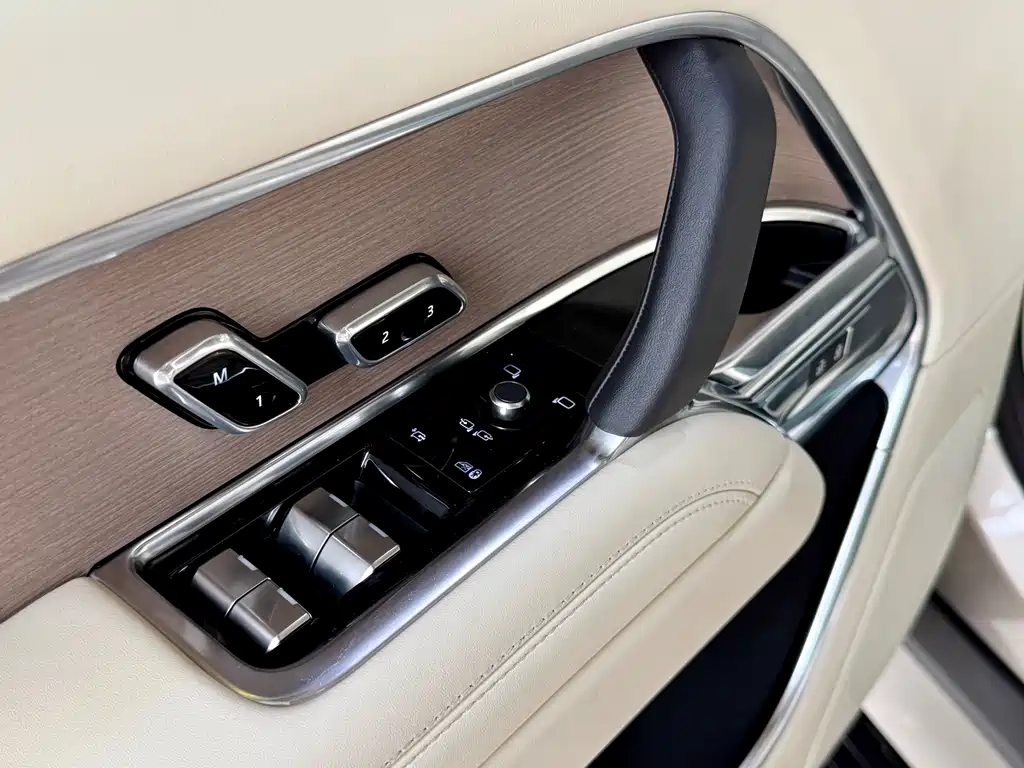 Land Rover Range Rover 2026 — фото 10