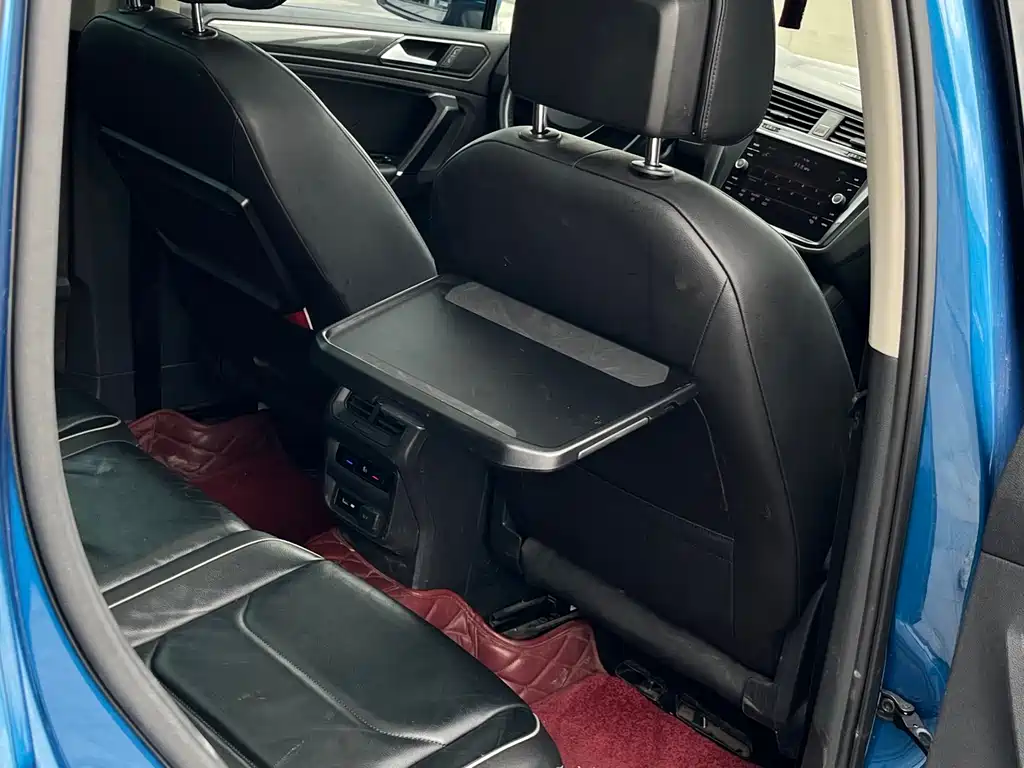 Volkswagen Tiguan 2017 — фото 19