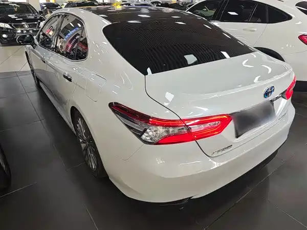 Toyota Camry 2019