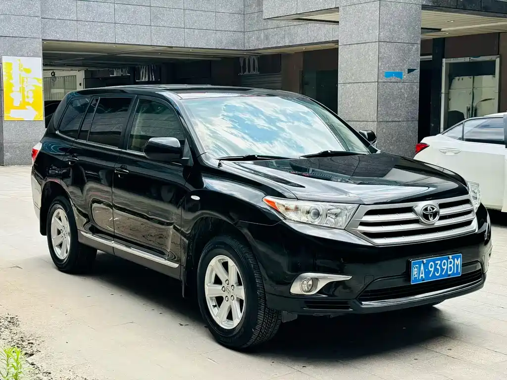 Toyota Highlander 2014 — фото 3