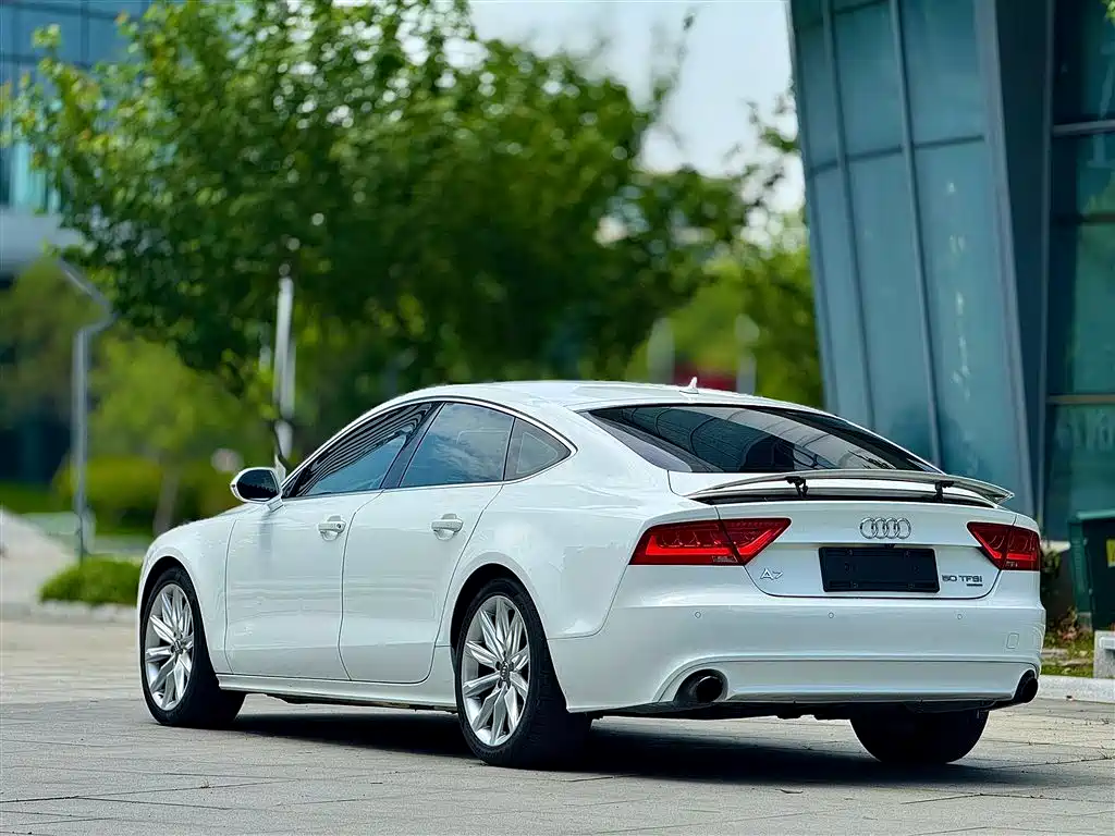 Audi A7 2014 — фото 9