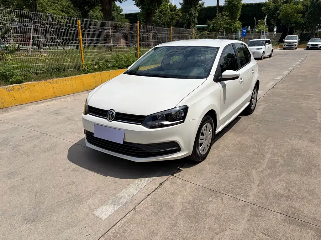 Volkswagen Polo 2018 — фото 1