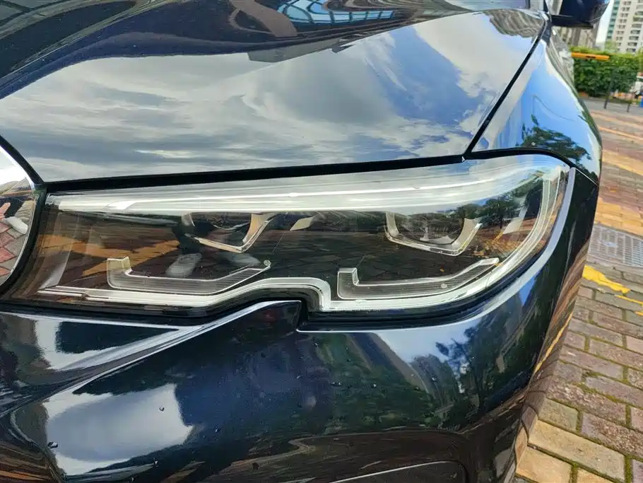 BMW 3 Series 2021