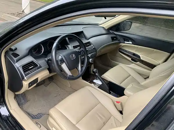 Honda Accord 2010