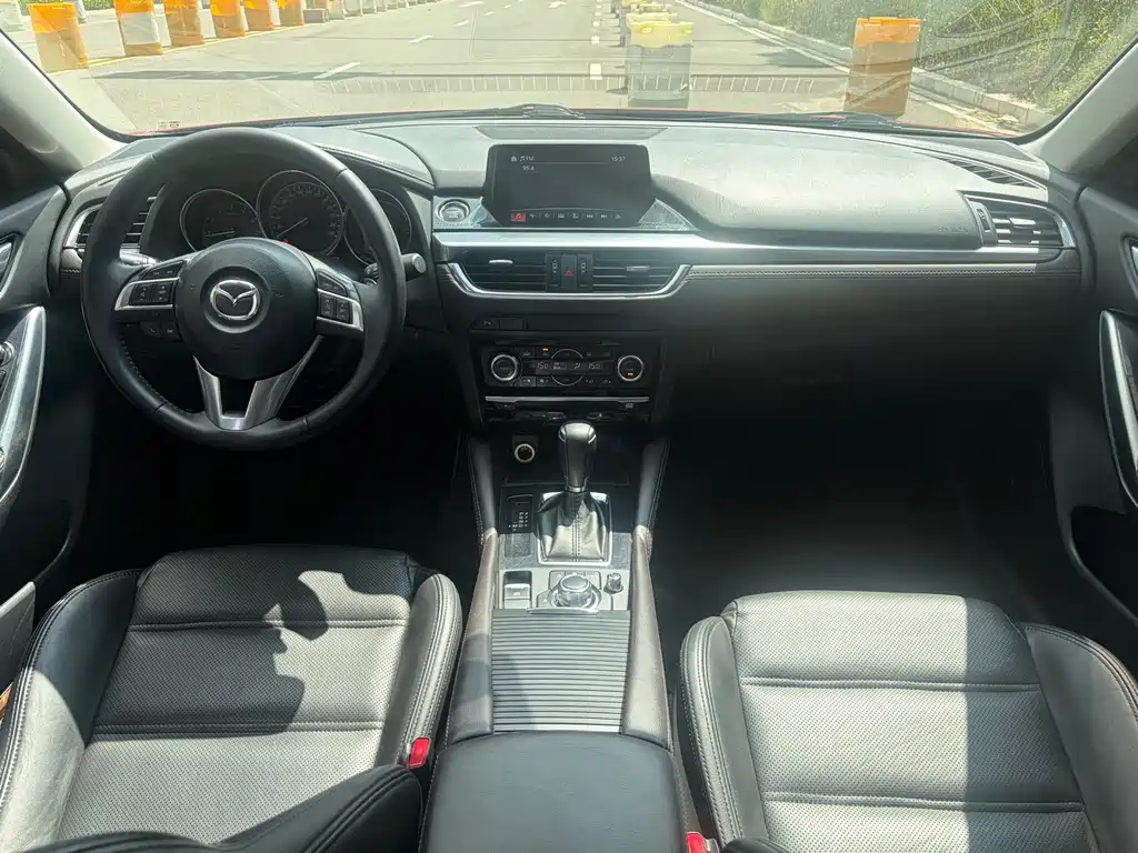 Mazda Atenza 2017 — фото 11