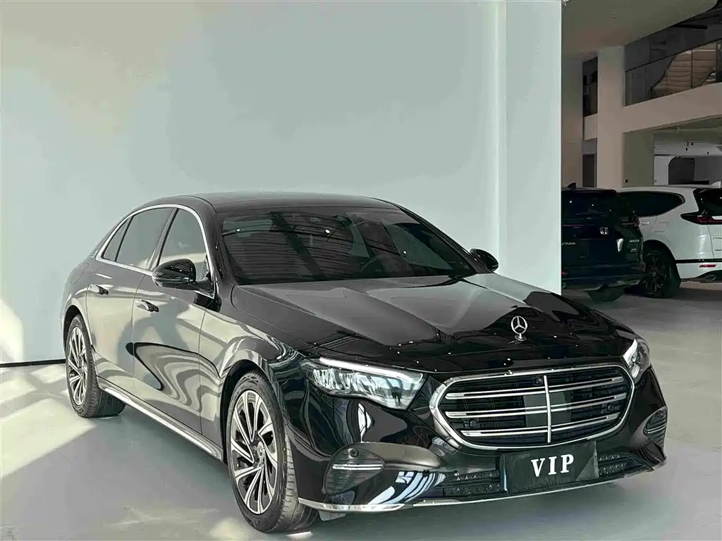 Mercedes-Benz E-Class 2025