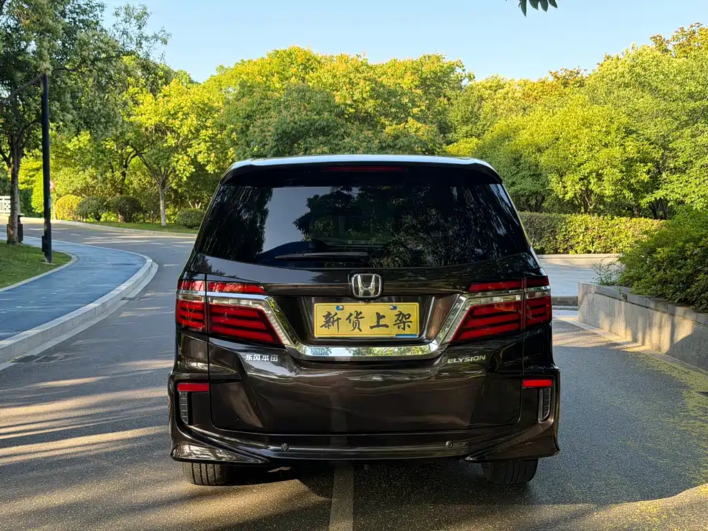 Honda Elysion 2018 — фото 11