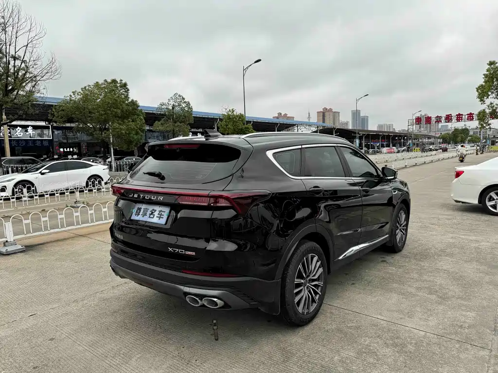 Jetour X70 PLUS 2025