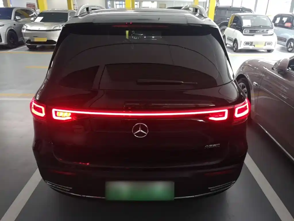 Mercedes-Benz EQB 2023