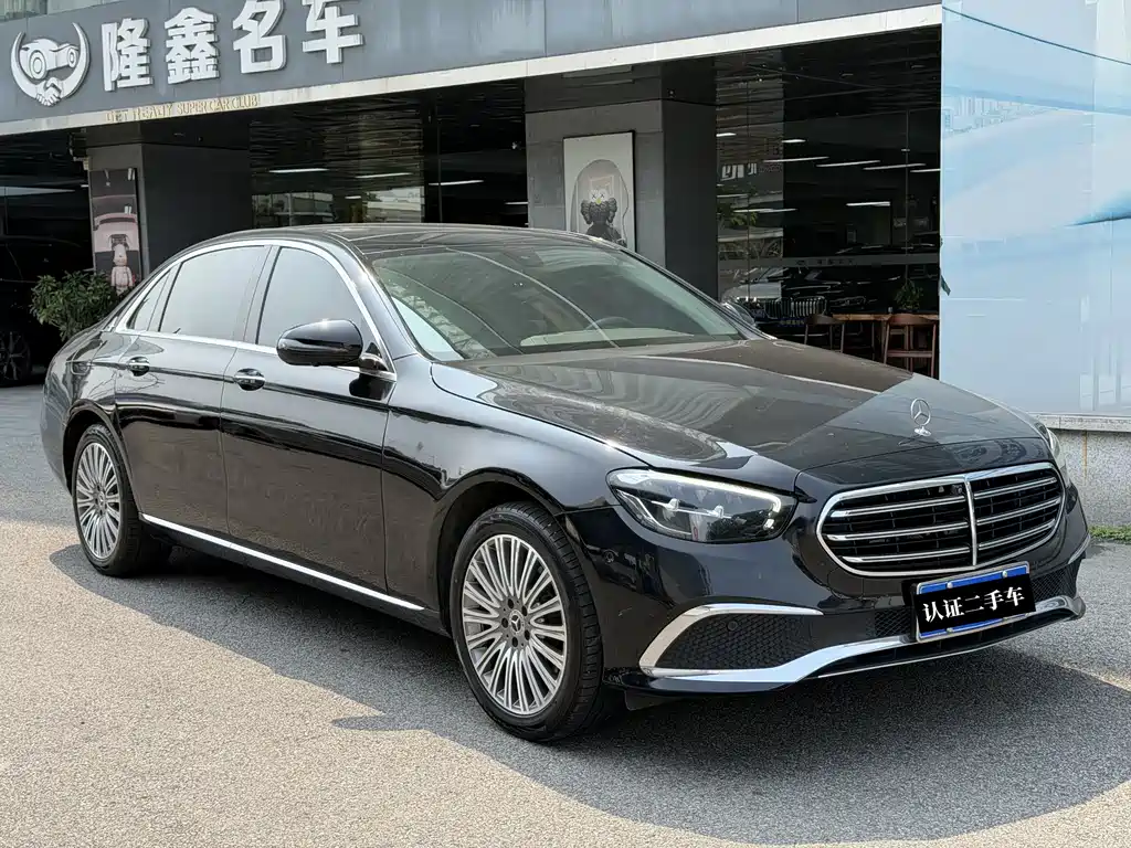 Mercedes-Benz E-Class 2022 — фото 3