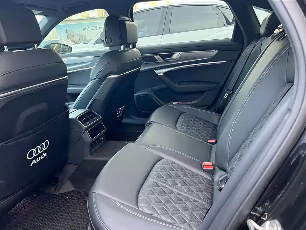 Audi A6L 2025