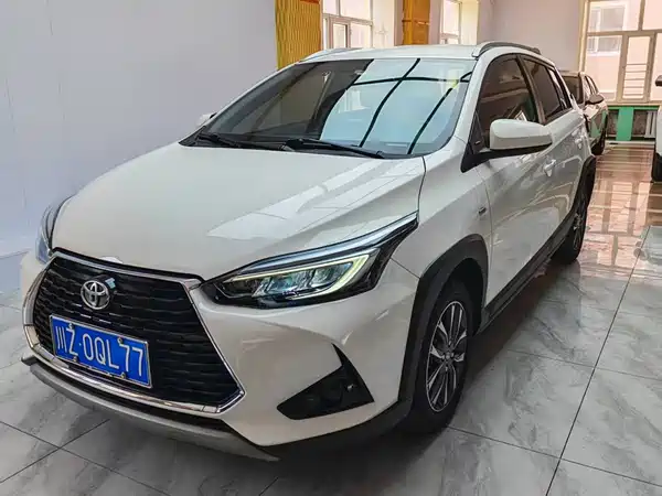 Toyota Yaris L 2022