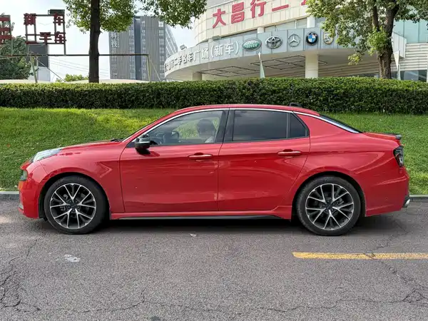 Lynk & Co 03 2020