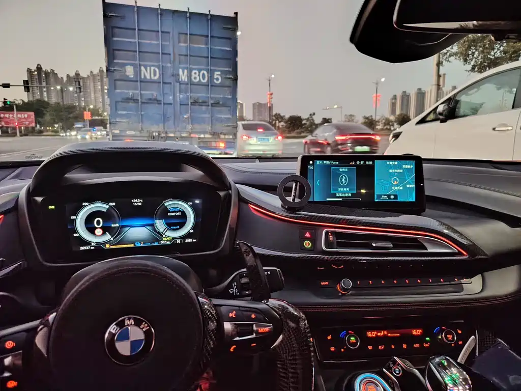 BMW i8 2020 — фото 4