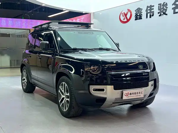 Land Rover Defender 2022