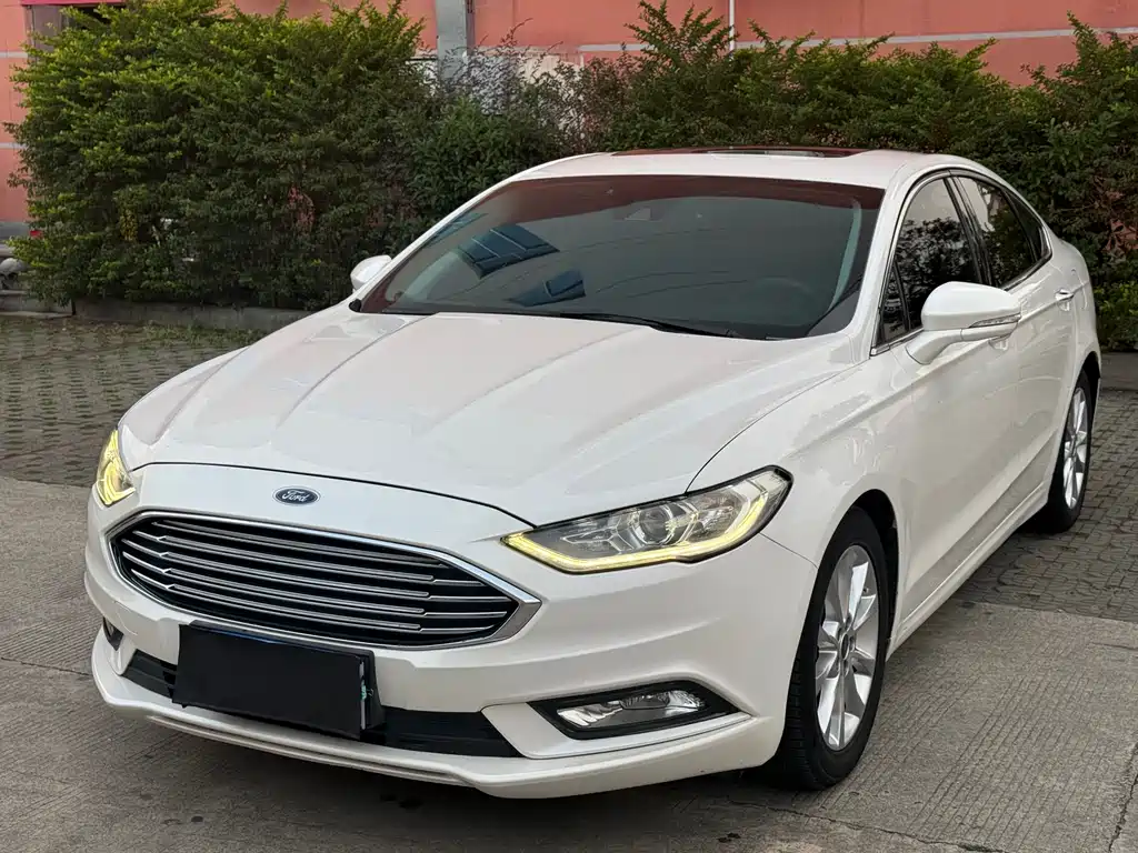 Ford Mondeo 2018 — фото 1