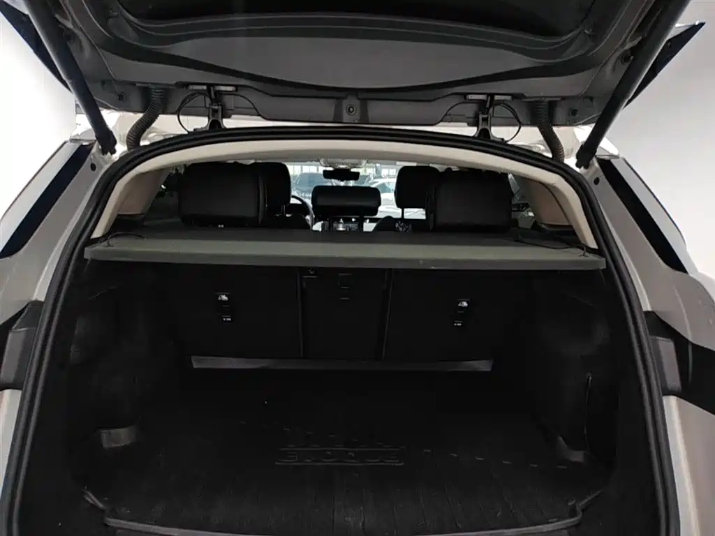 Land Rover Evoque 2021 — фото 19