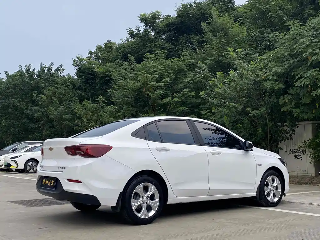 Chevrolet Cavalier 2020 — фото 9