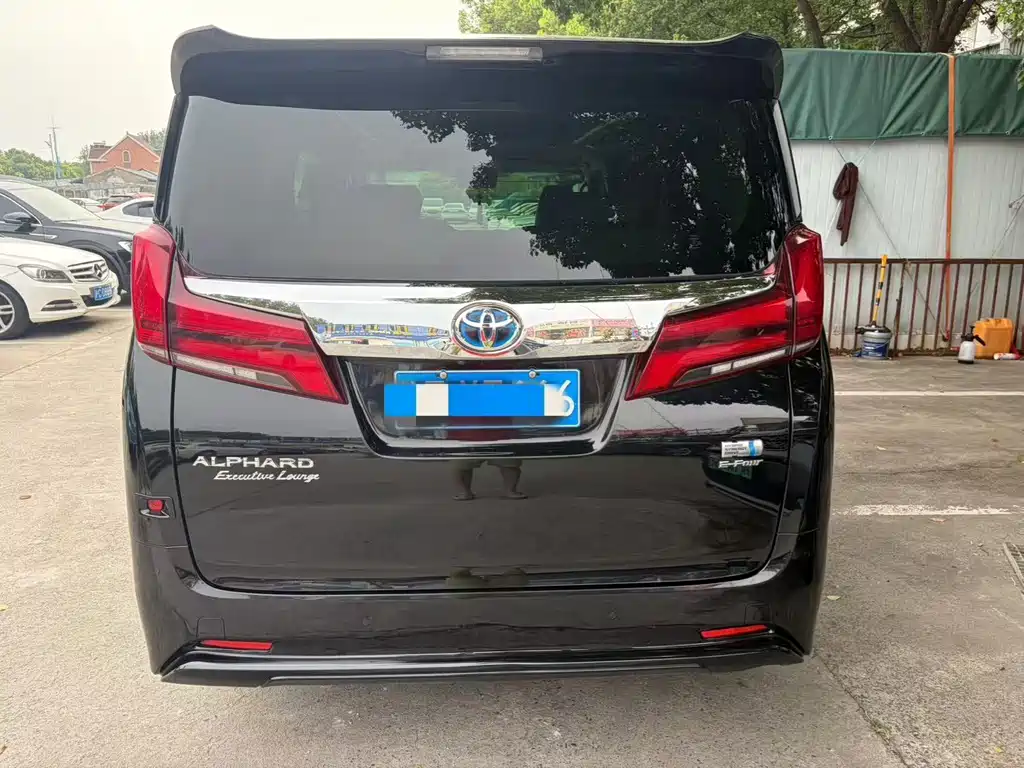 Toyota Alphard 2020 — фото 4