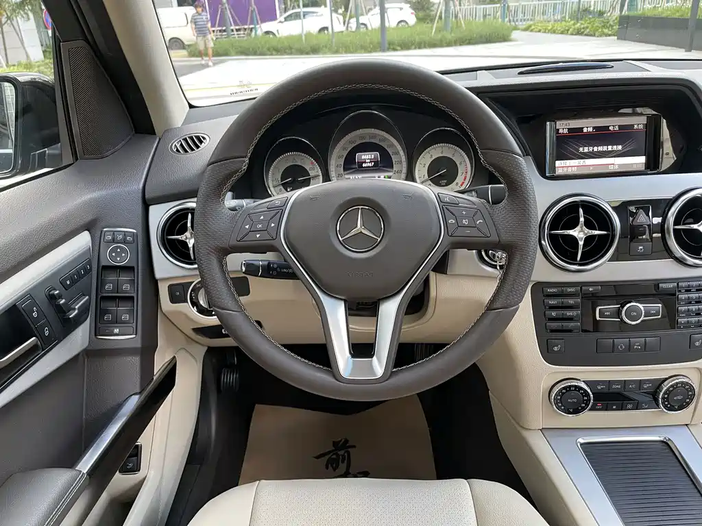 Mercedes-Benz GLK-Class 2012 — фото 11