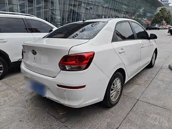 Kia Pegas 2019