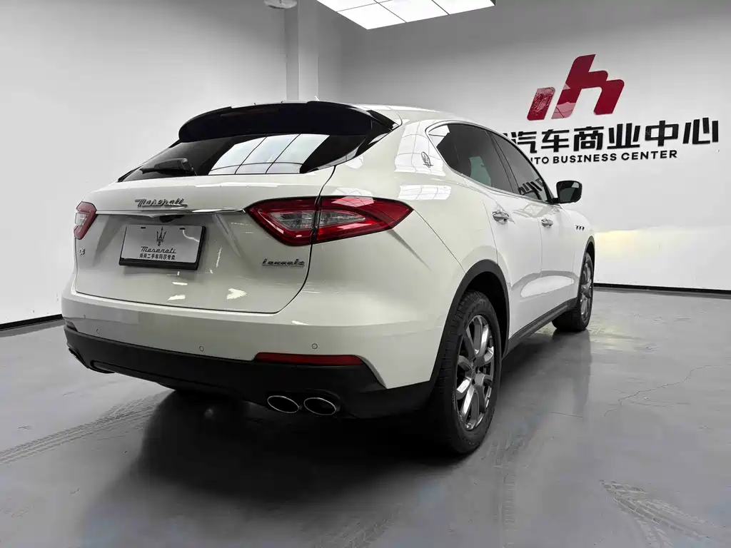 Maserati Levante 2021 — фото 26