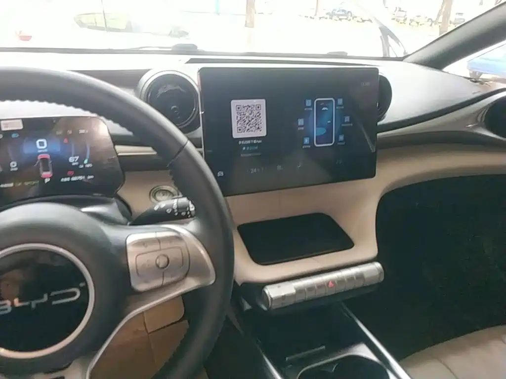 BYD Dolphin 2023 — фото 10