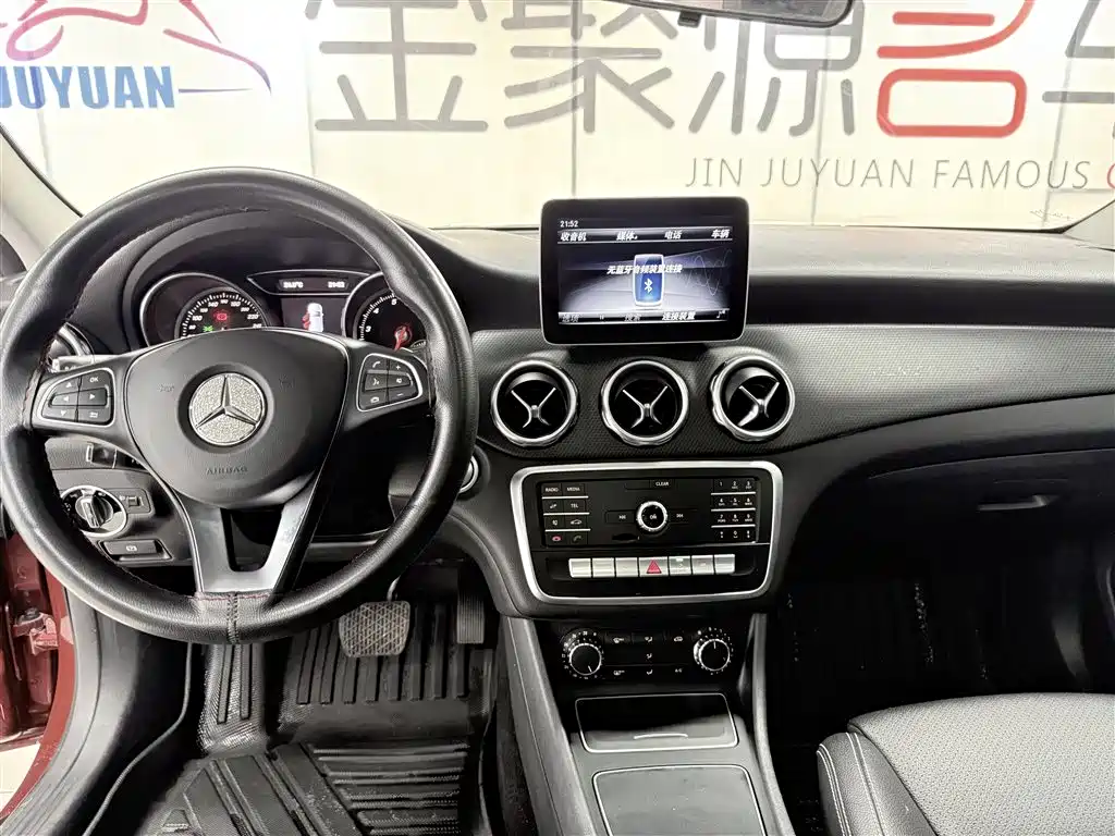 Mercedes-Benz GLA 2018 — фото 12