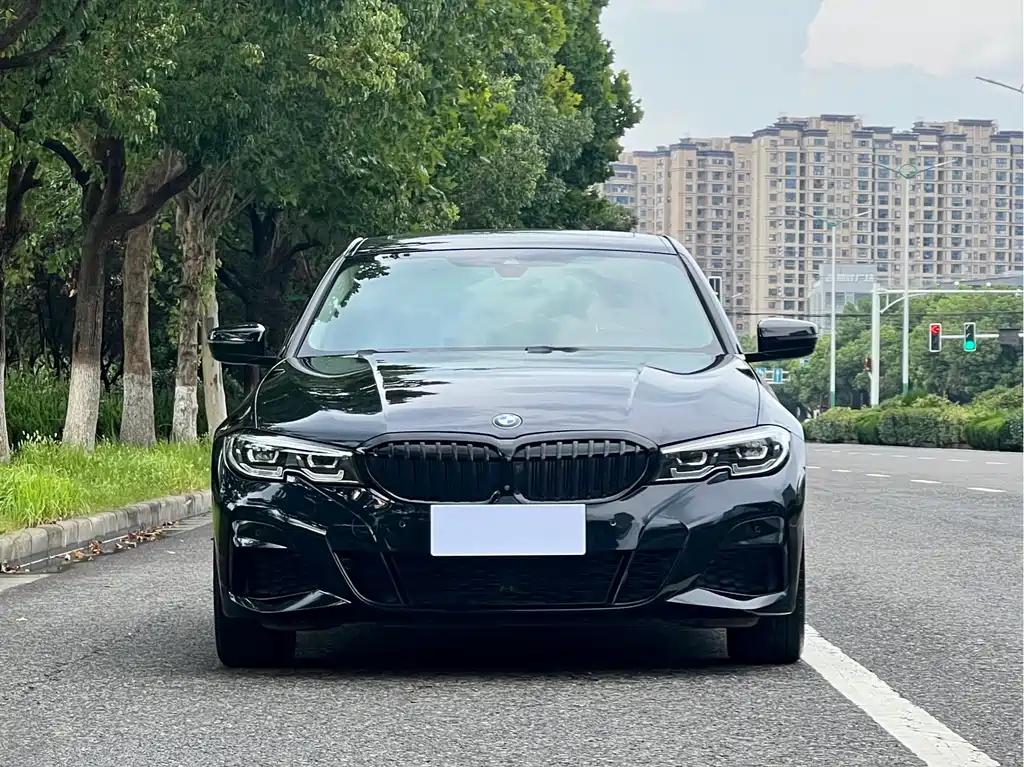 BMW 3 Series 2021