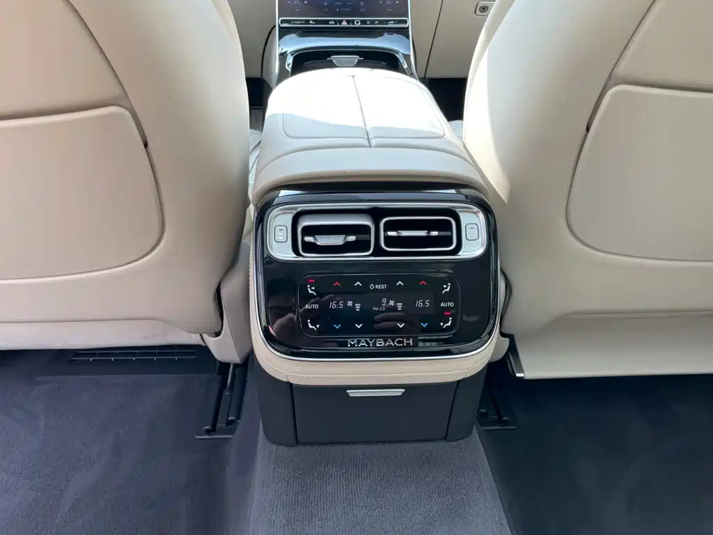 Mercedes-Benz Maybach S-Class 2022 — фото 16