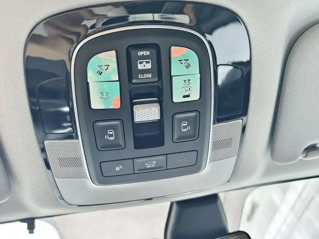 Hyundai Custo 2023 — фото 13