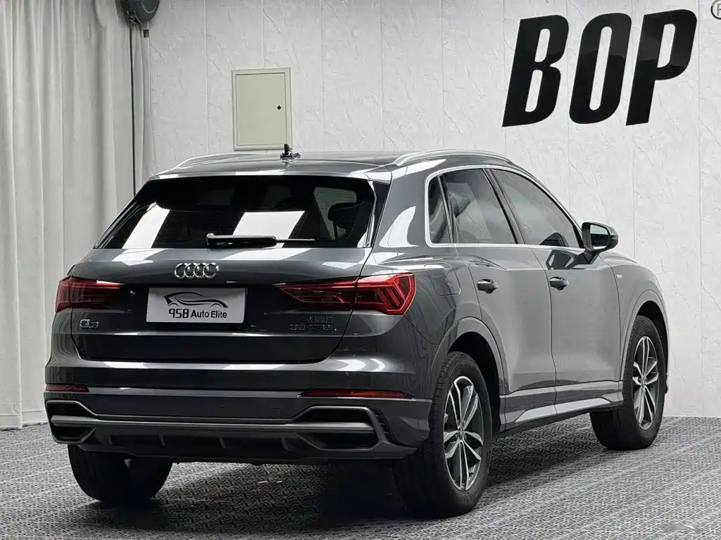 Audi Q3 2022 — фото 13