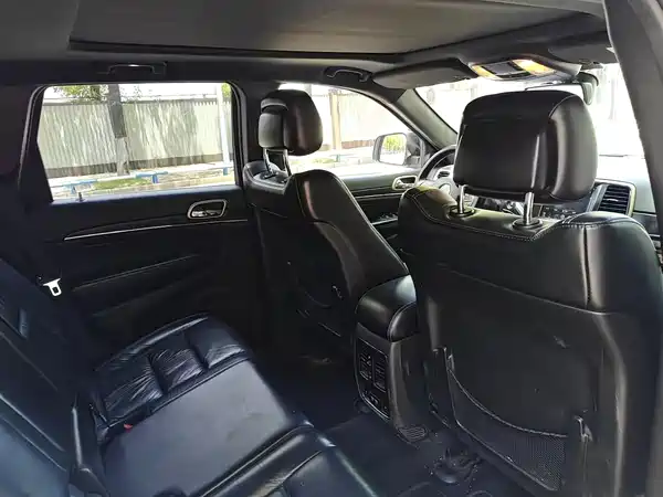 Jeep Grand Cherokee 2016