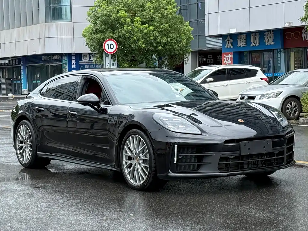 Porsche Panamera 2025 — фото 2
