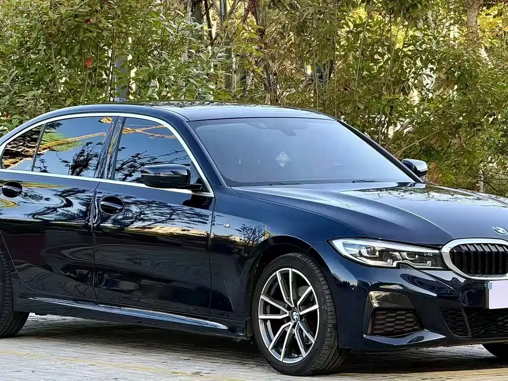 BMW 3 Series 2021