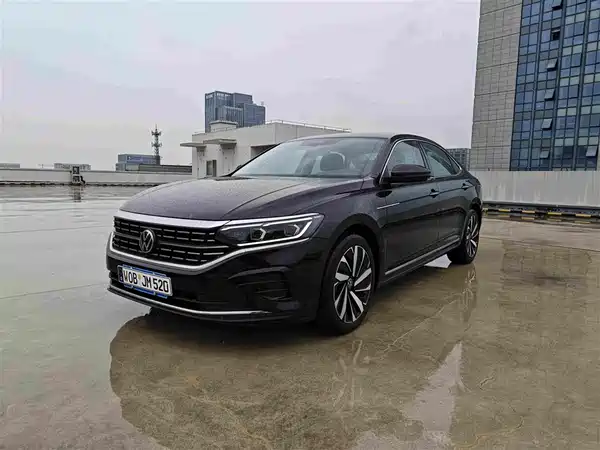 Volkswagen Passat 2024