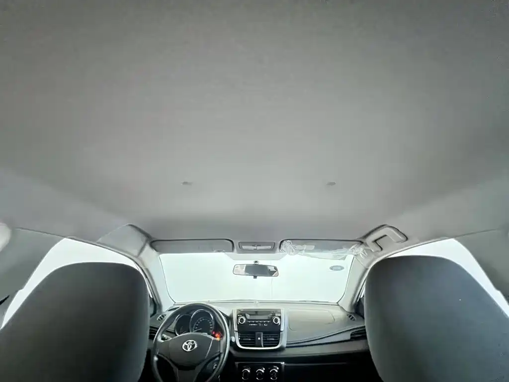 Toyota Yaris L 2019 — фото 25