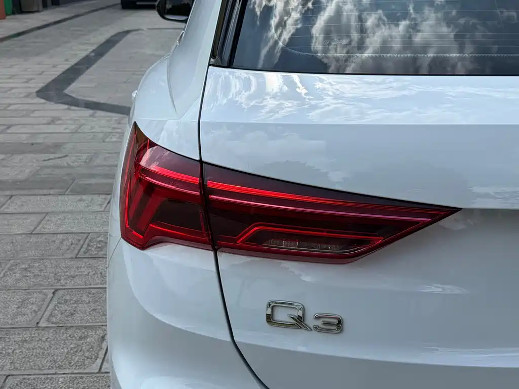 Audi Q3 2022 — фото 9