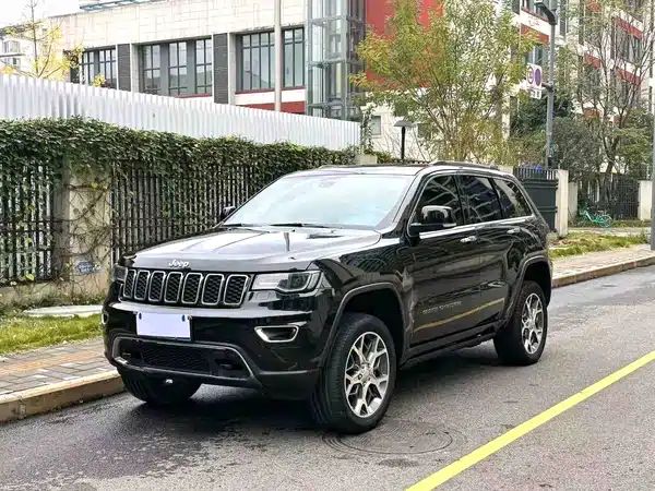 Jeep Grand Cherokee 2020