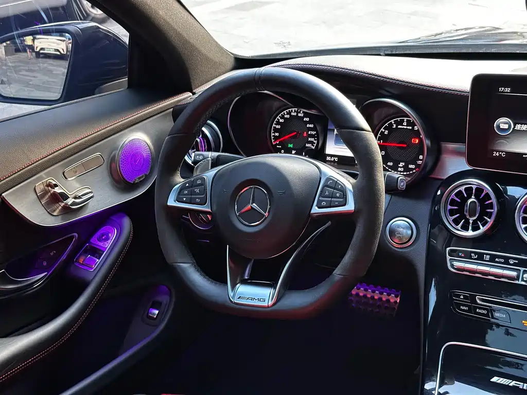Mercedes-Benz C-Class AMG 2017 — фото 10