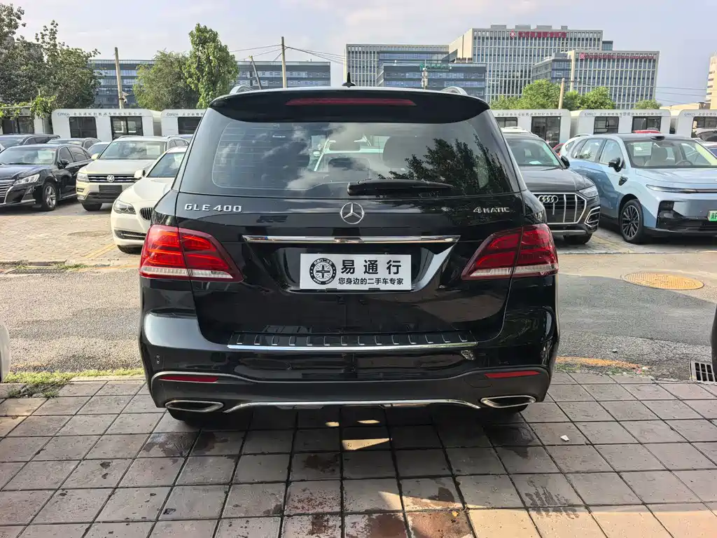 Mercedes-Benz GLE 2015 — фото 16