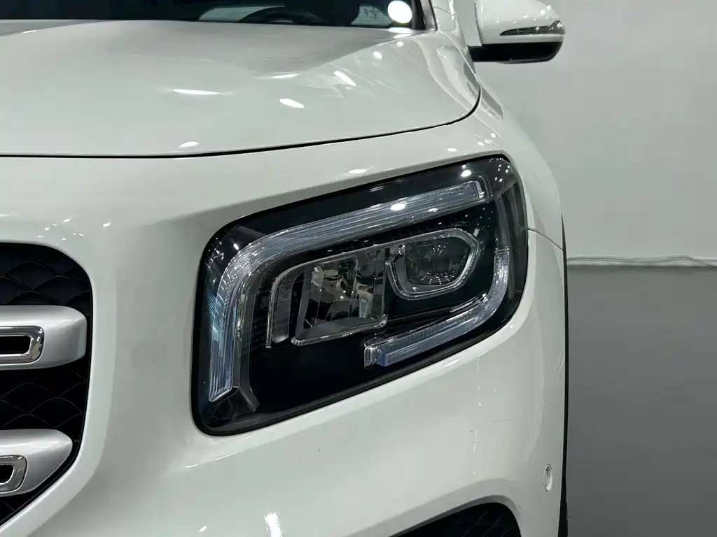 Mercedes-Benz GLB 2020 — фото 19