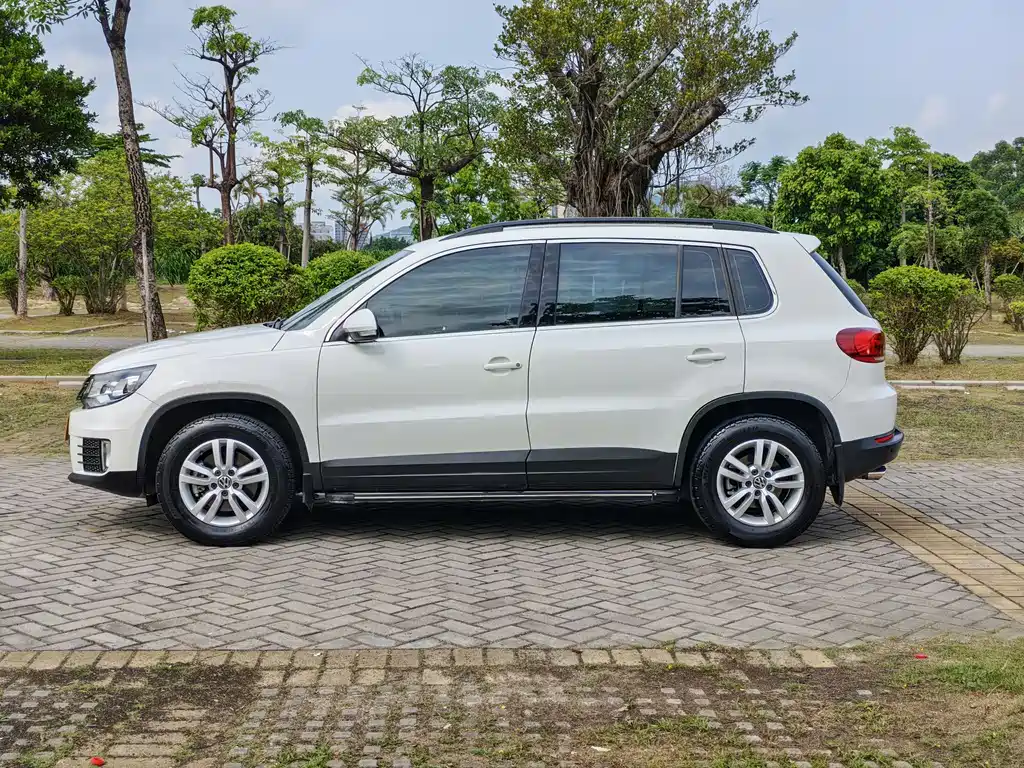 Volkswagen Tiguan 2015 — фото 3