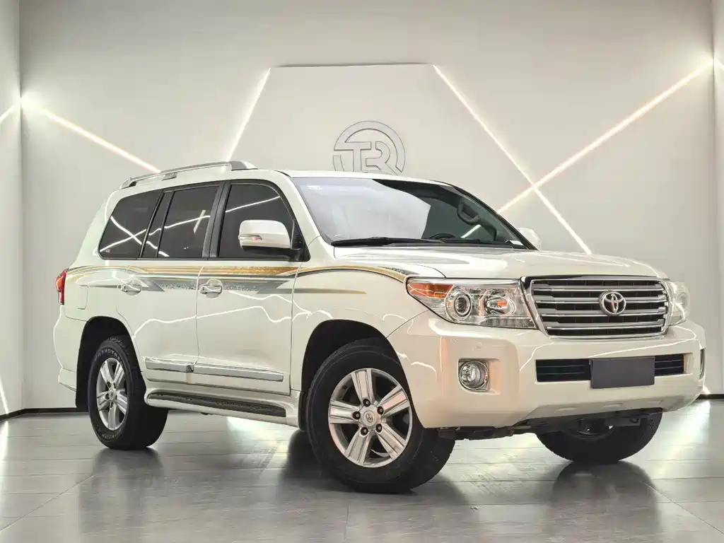 Toyota Land Cruiser 2016 — фото 2