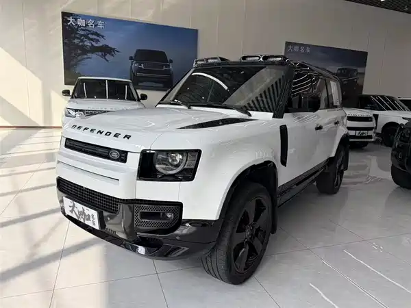 Land Rover Defender 2023